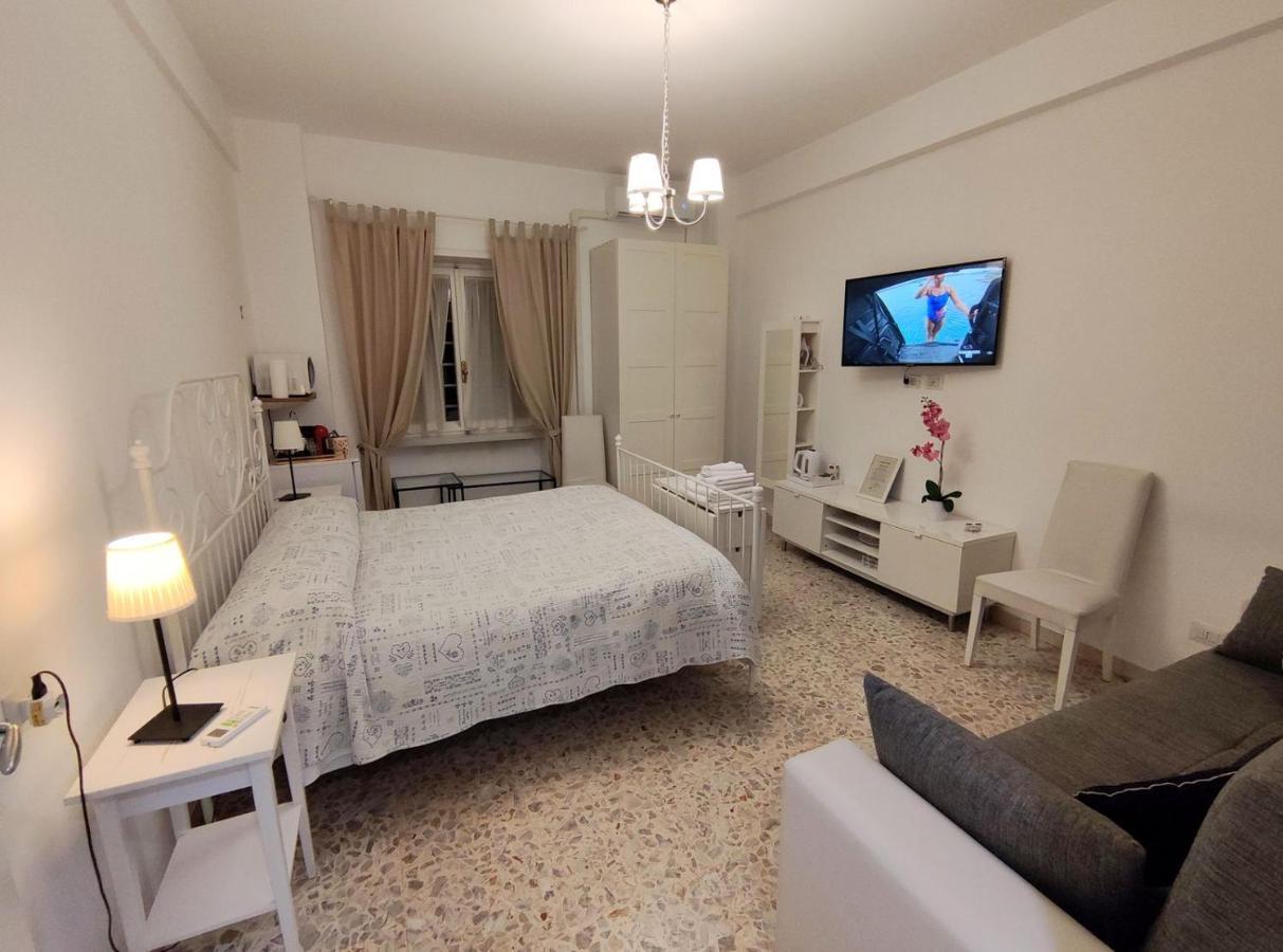 רומא Sergio Tourist Rental Close Tiburtina Station מראה חיצוני תמונה