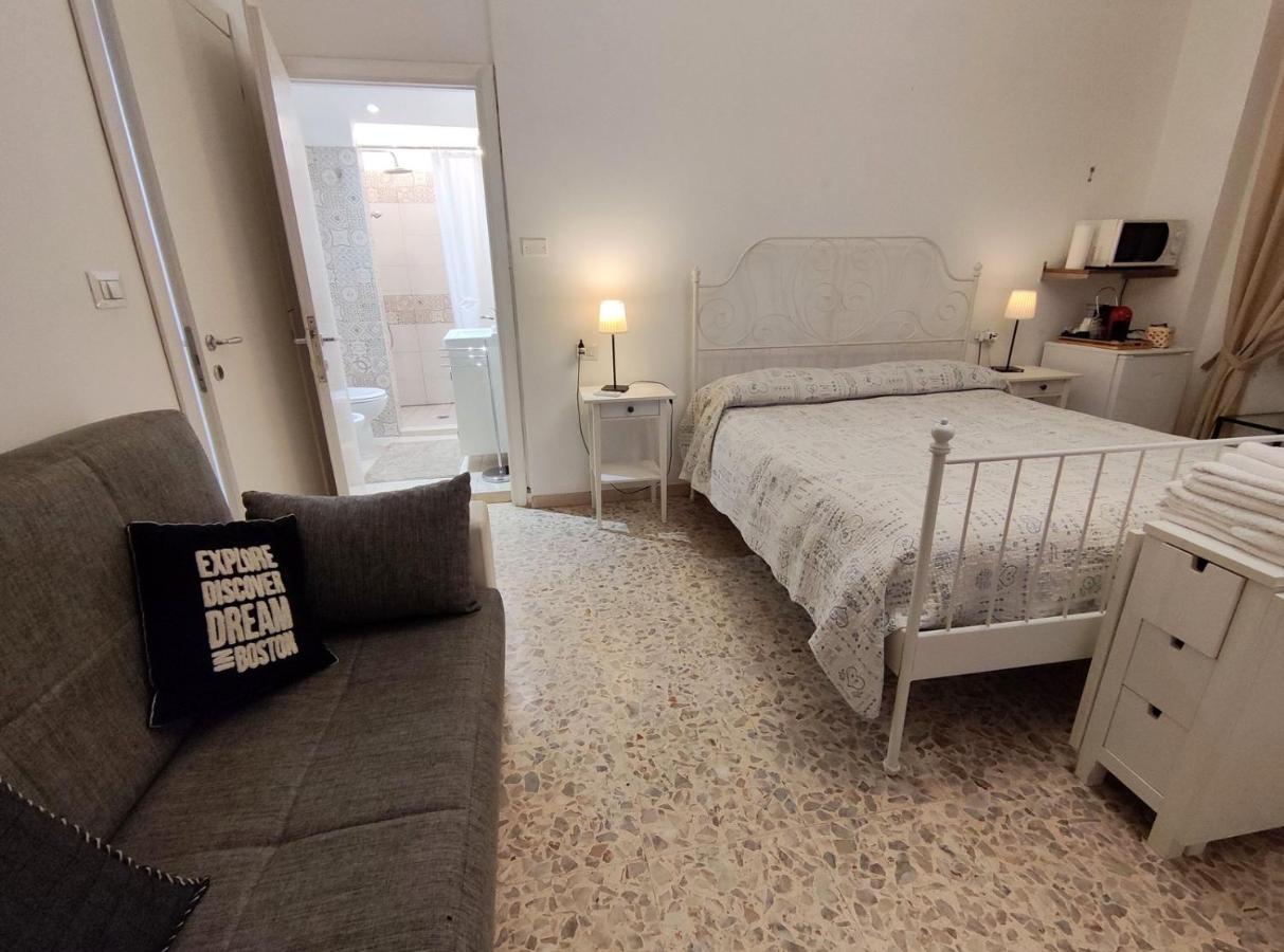 רומא Sergio Tourist Rental Close Tiburtina Station מראה חיצוני תמונה